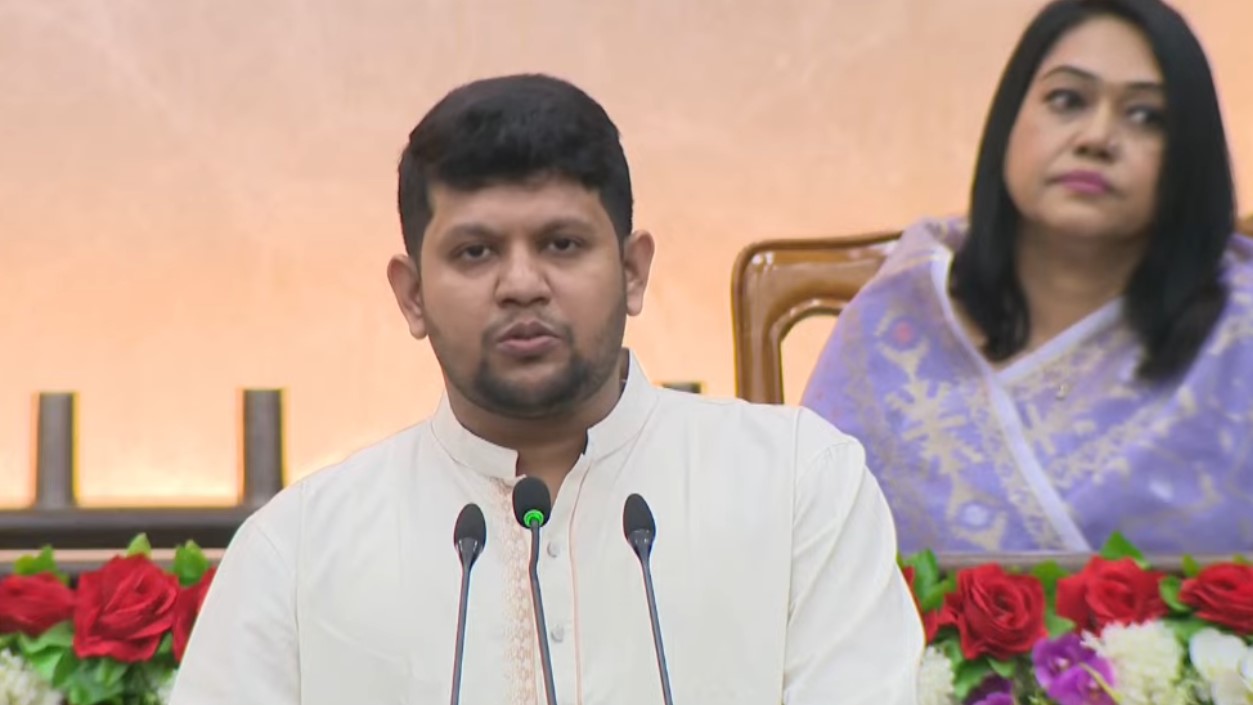 বিটিভি যেন কোনো রাজনৈতিক শক্তির স্বার্থের হাতিয়ার না হয়: তথ্য উপদেষ্টা